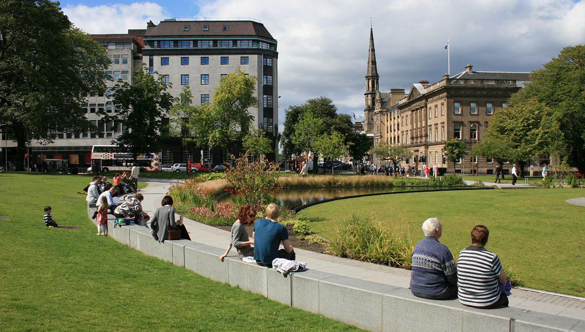 St Andrew Square, Edinburgh The Academy of Urbanism