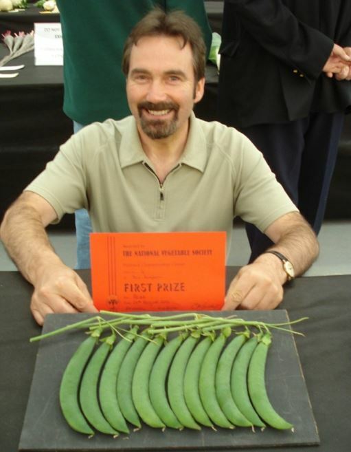 Ian Simpson Growing and Showing Peas National Vegetable Society
